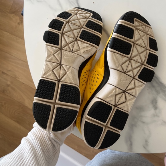 Nike Free TR - Picture 4 of 4
